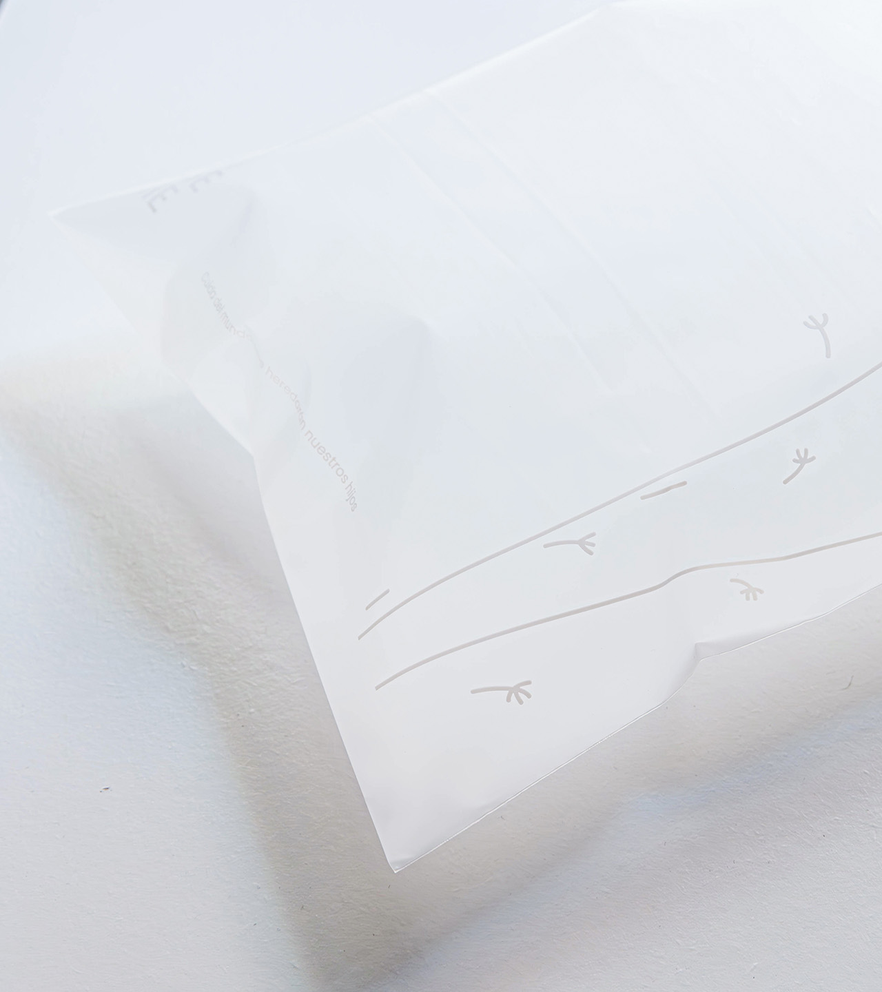 detalle estampado de un color sobre packaging reutilisable mimuselina desvio creativo